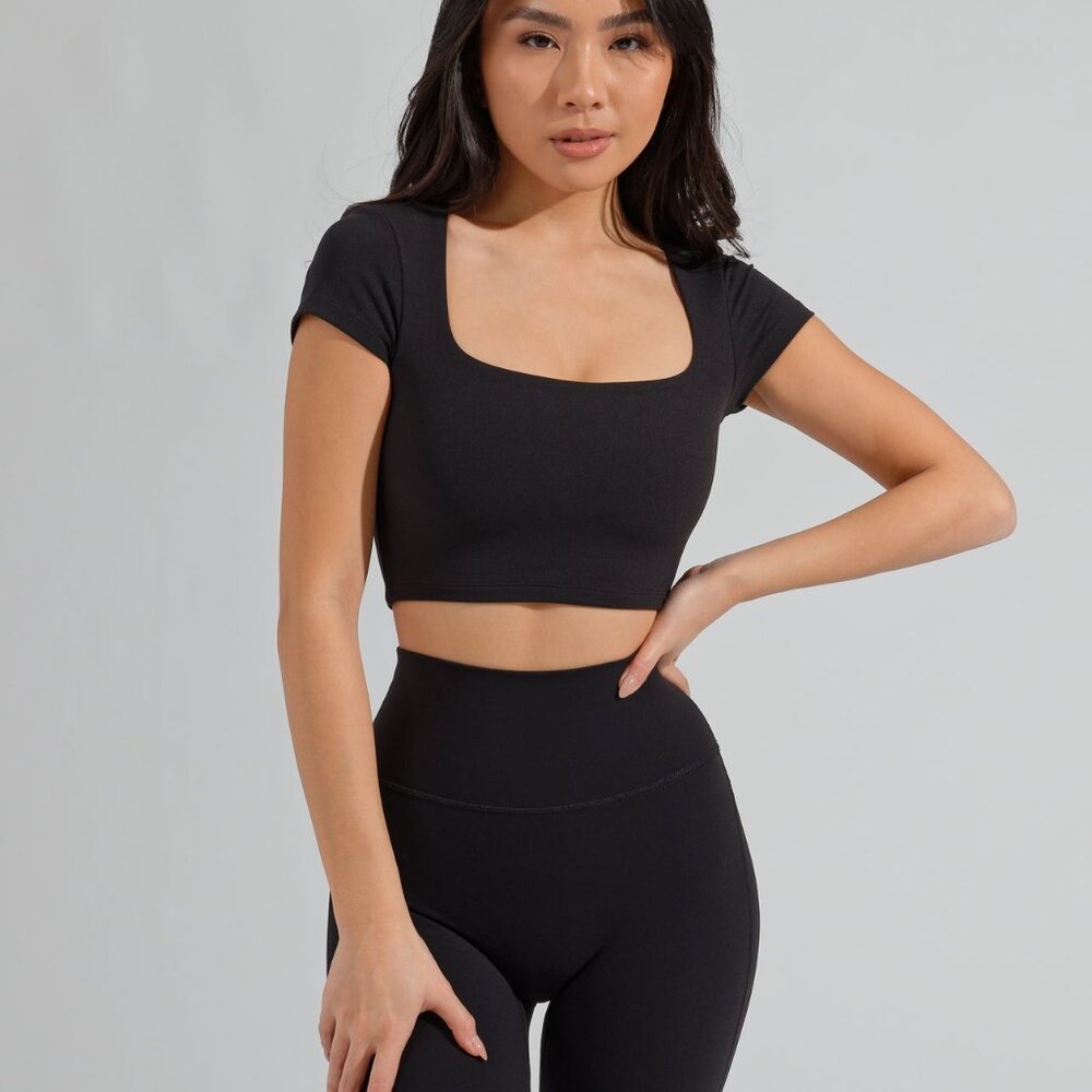 BuffBunny Butter Crop Top Size Small Color Black